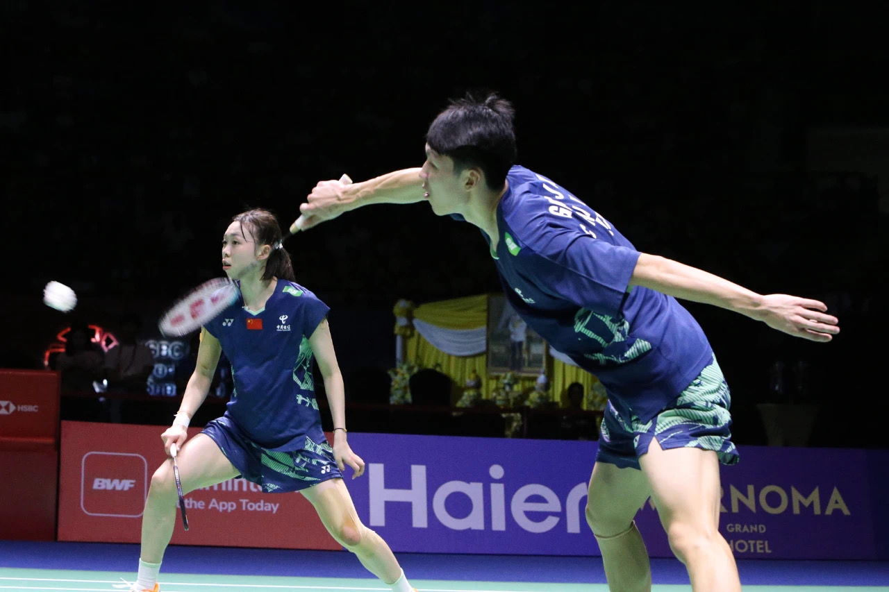 泰国羽毛球队爆冷中国羽毛球队，陶菲克统治全场