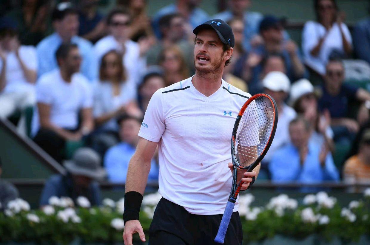 包含西班牙网球队绝地反击德国网球队，穆雷完成帽子戏法的词条