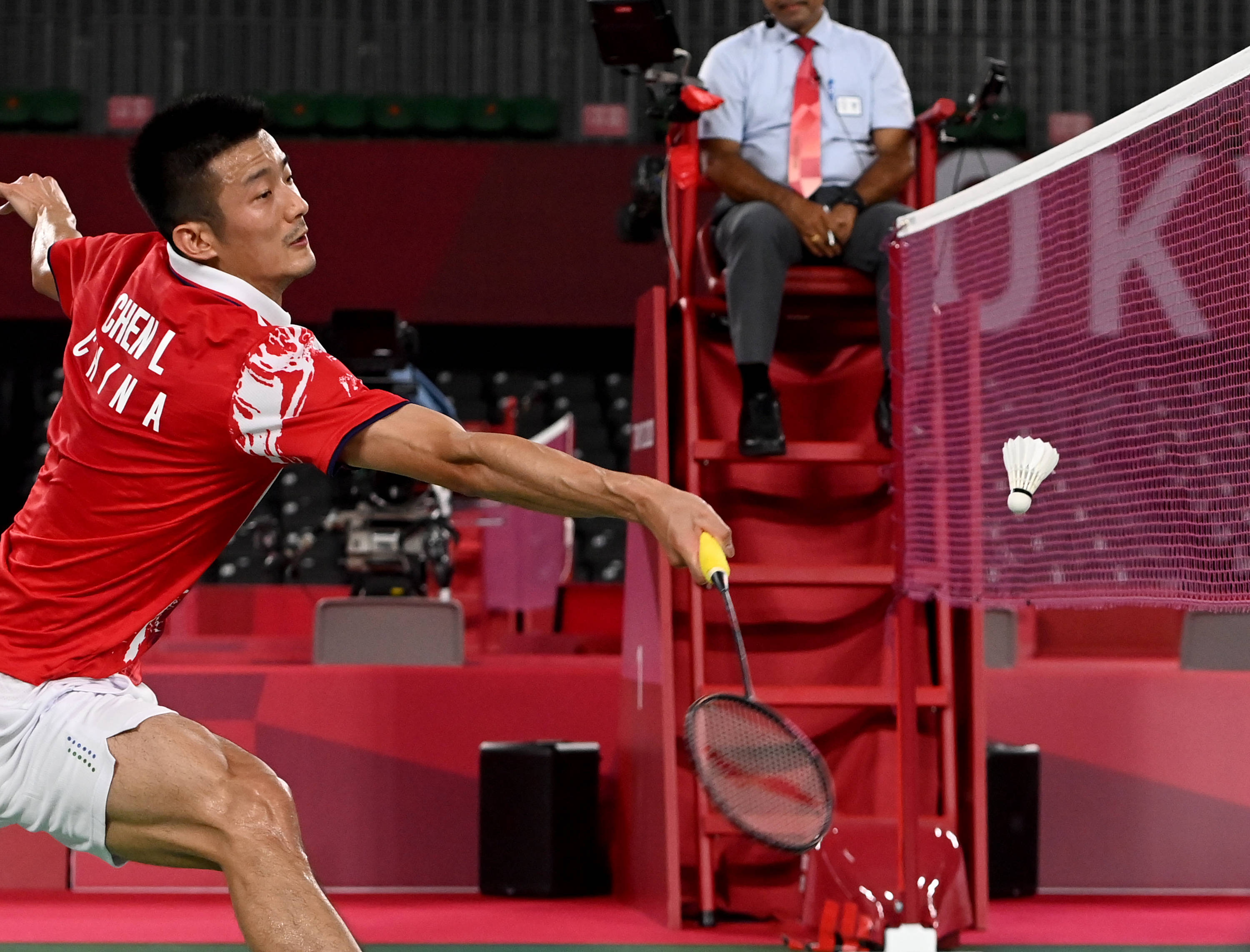 开云体育平台APP-印尼羽毛球队绝地反击日本羽毛球队，谌龙高光表现