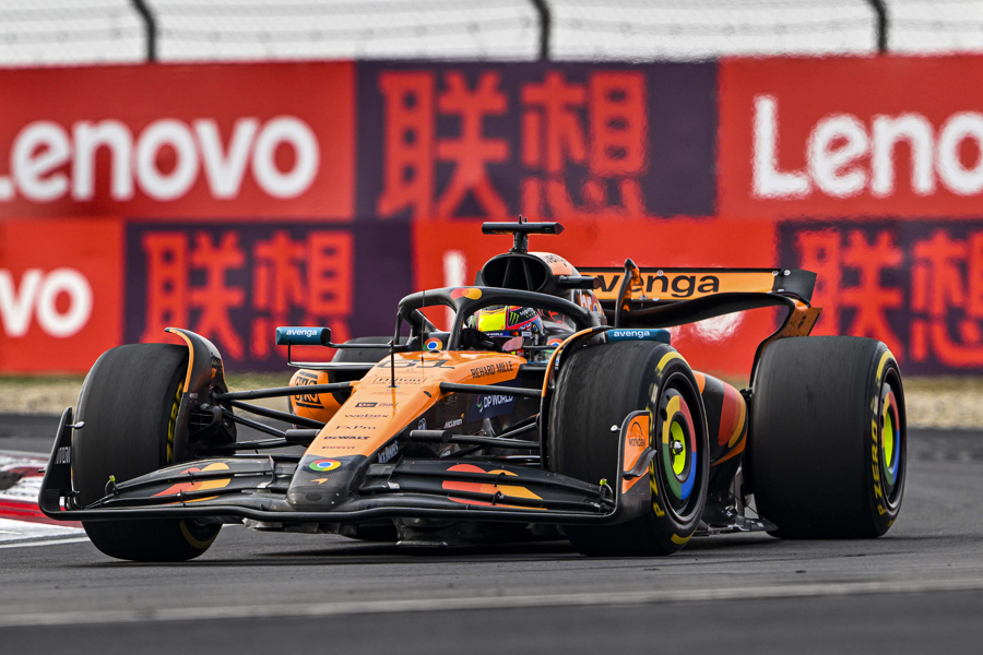 开云体育在线-威廉姆斯险胜法拉利，皮亚斯特里点燃赛场