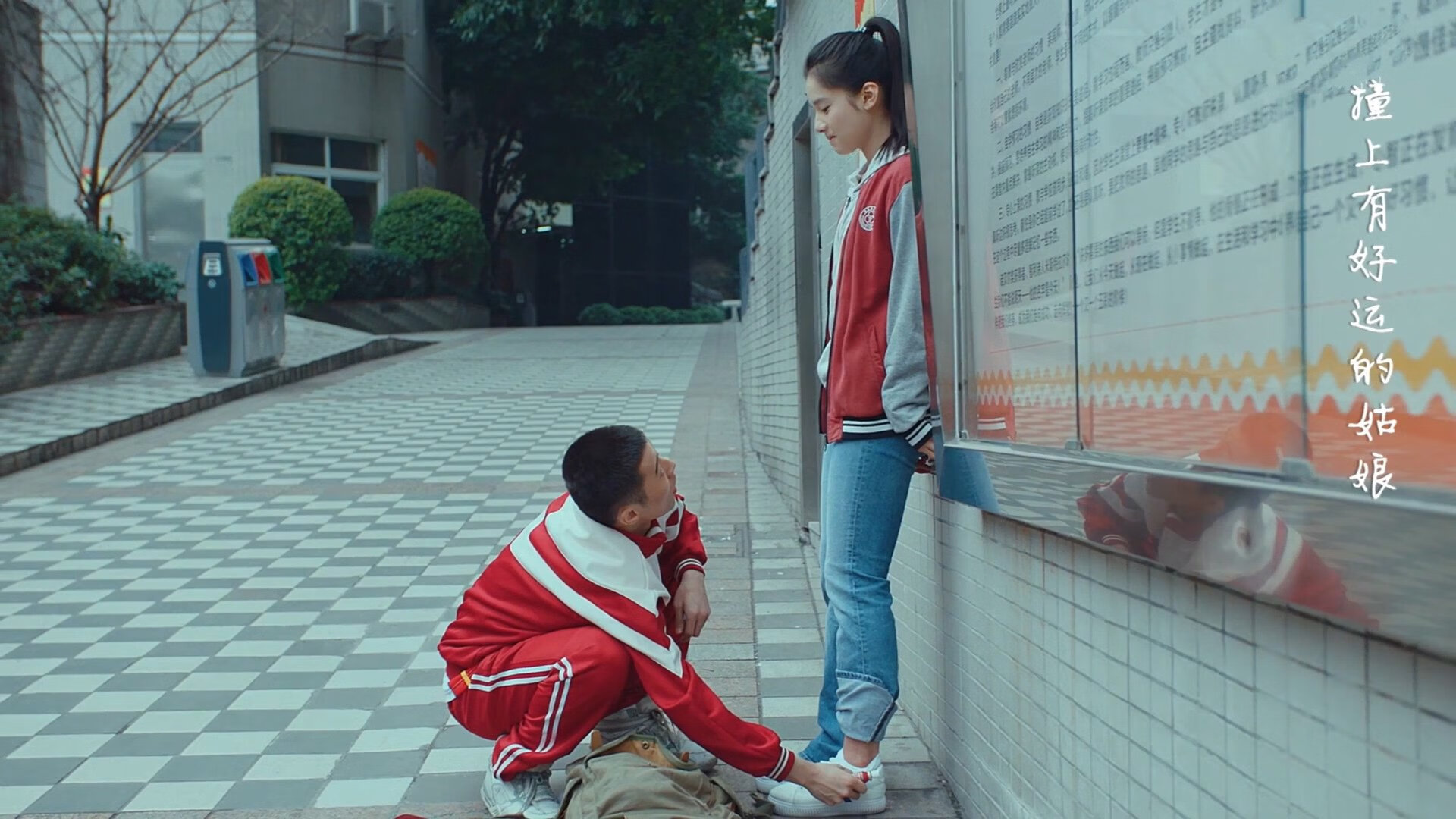 开云体育官网-雷诺逆袭完胜迈凯伦，汉密尔顿激情燃烧赛场