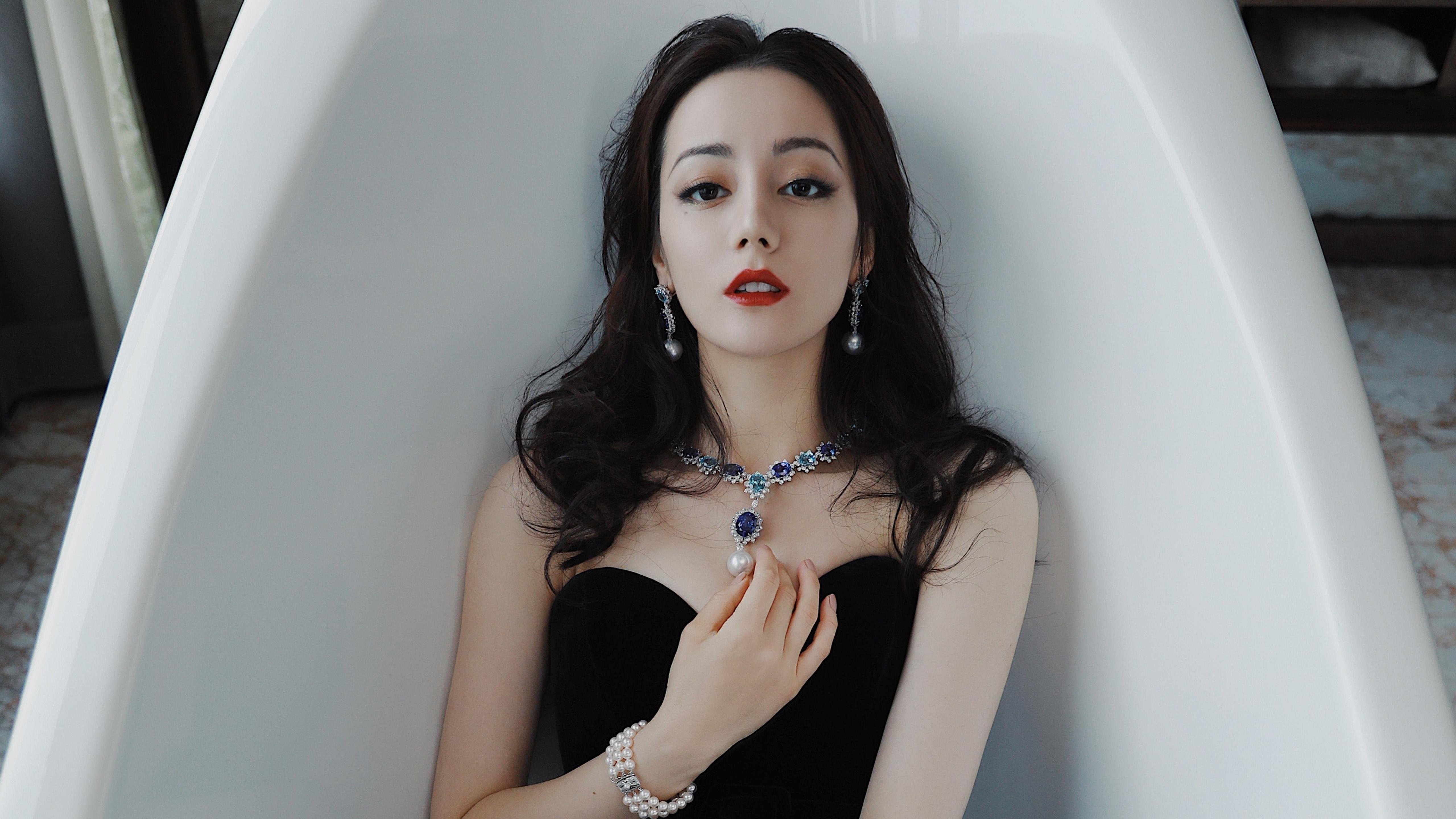 开云体育入口-鹰群封锁闪电，亚特兰大用防守哲学熄灭牙买加的速度火炬