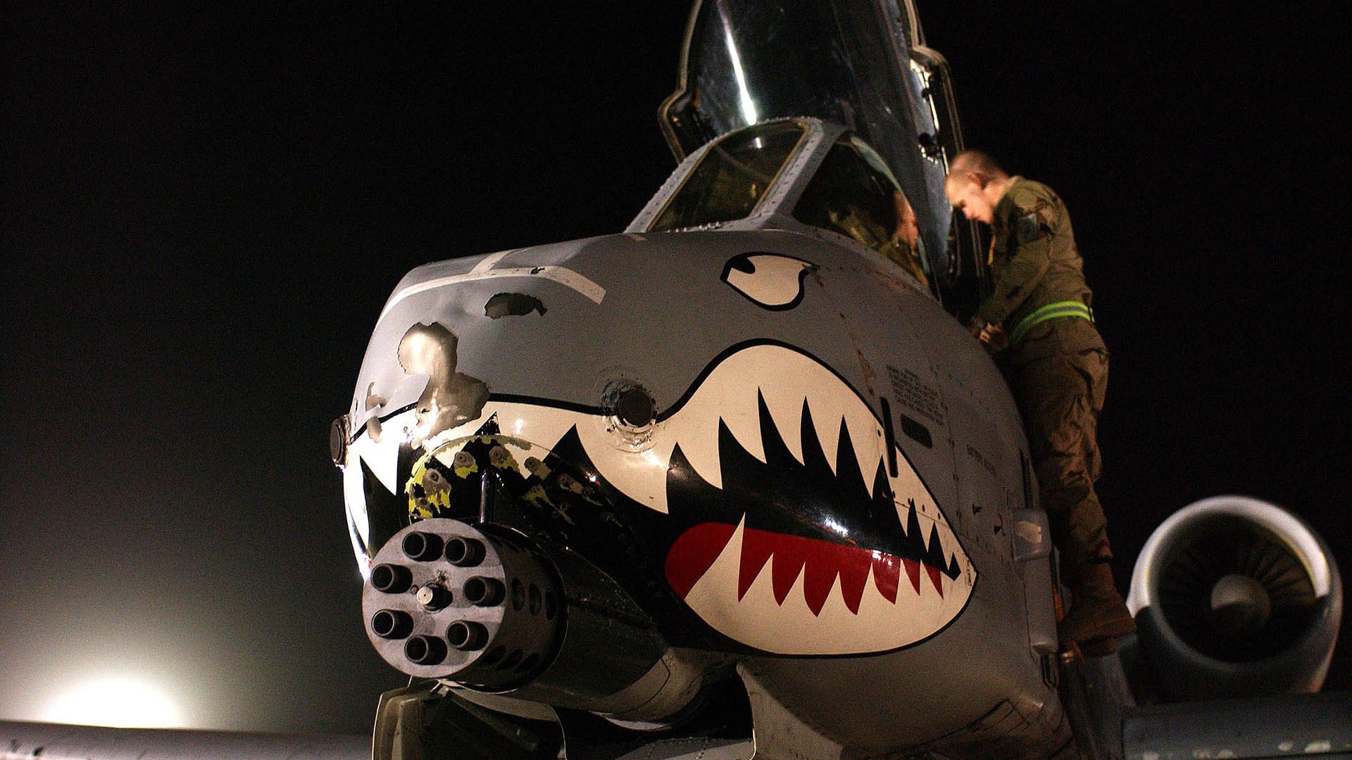 开云体育APP下载-赛道上的奇才，布伦森如何像掌控篮球赛一样接管F1争冠战