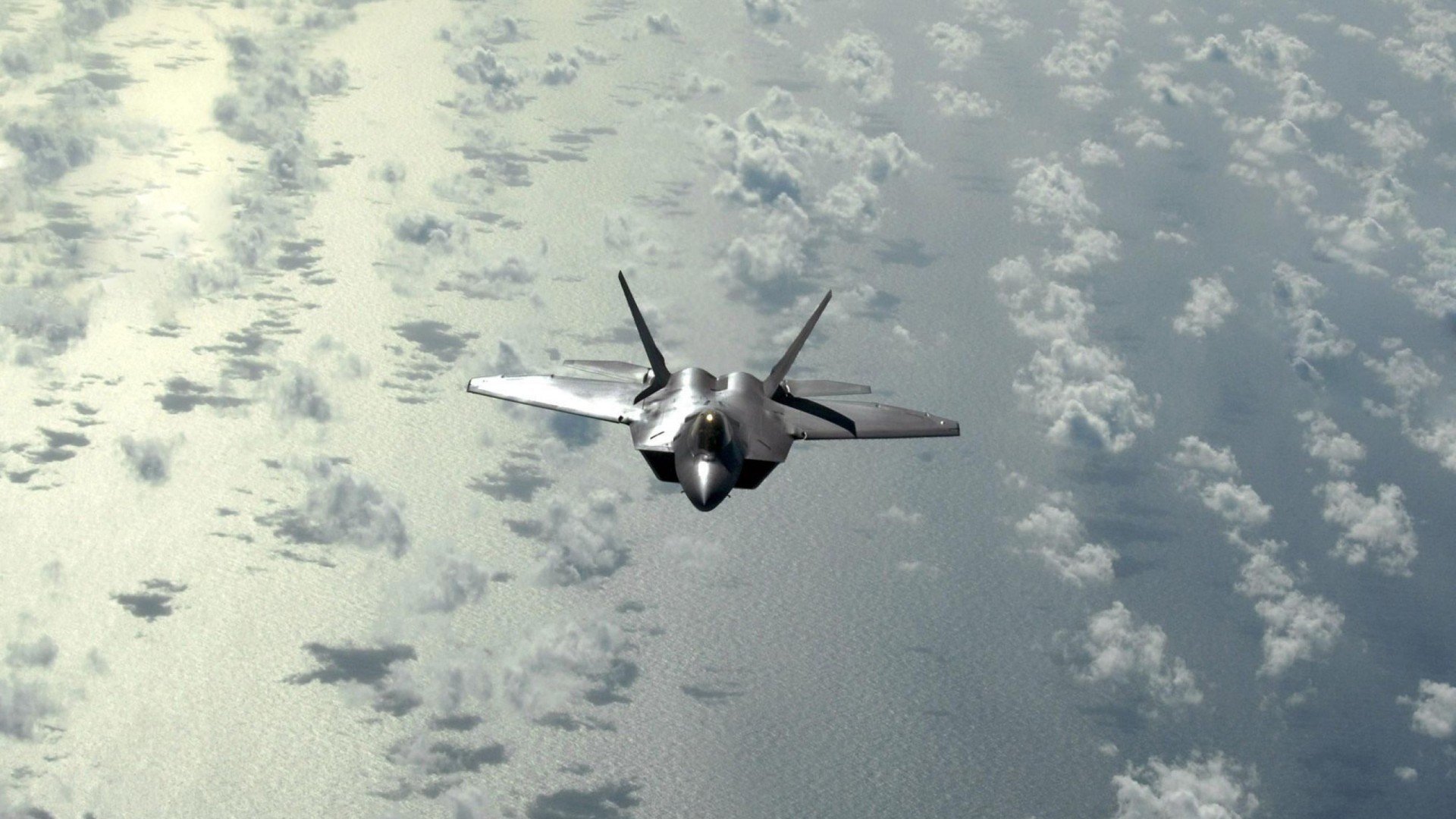 开云体育在线-F1揭幕战之夜，德布劳内般的统治力在赛道重现